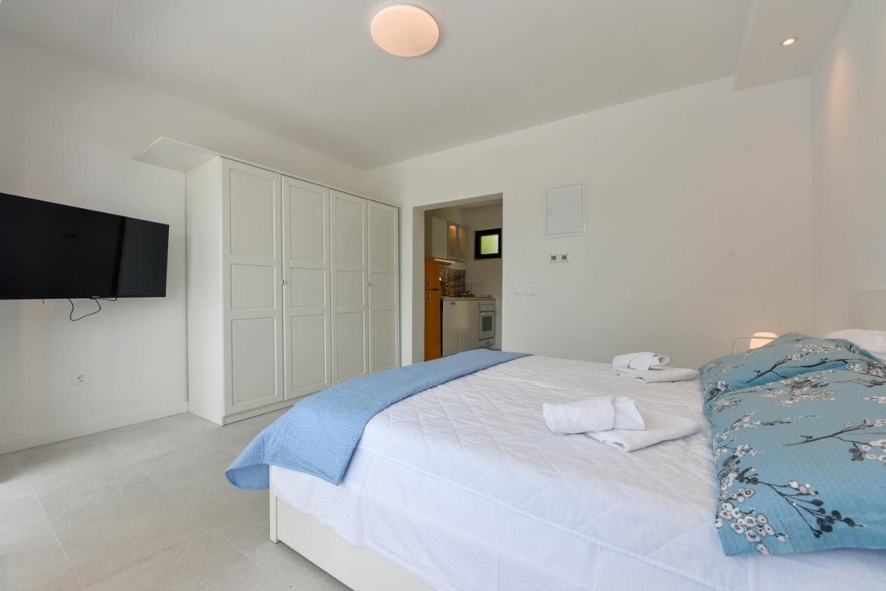 Lazaneo Seafront Apartments, Jelsa  Exteriér fotografie