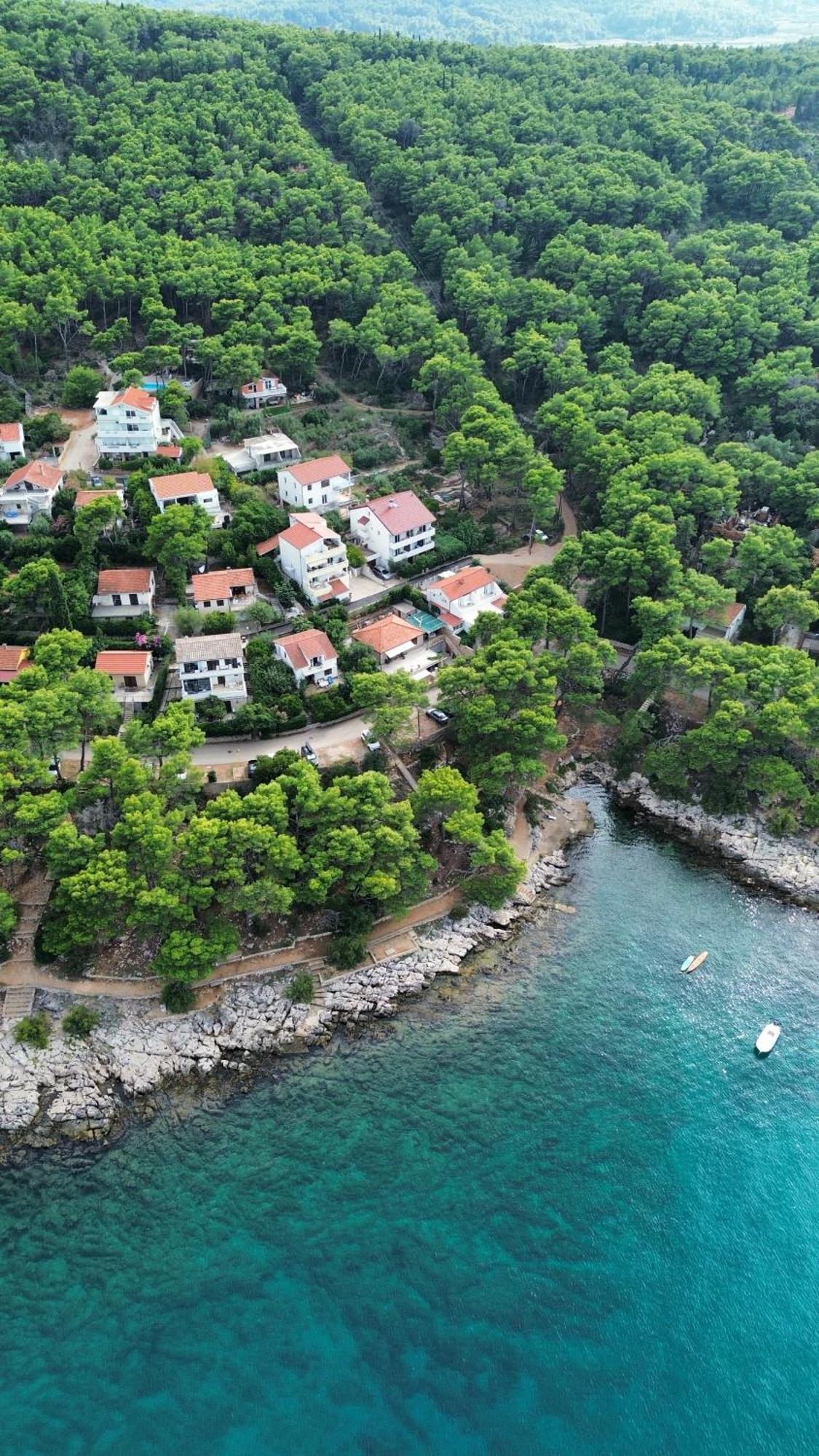 Lazaneo Seafront Apartments, Jelsa  Exteriér fotografie